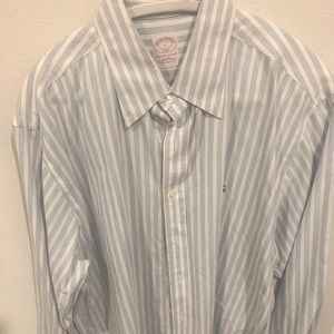 Brooks brothers large long sleeve 346 blue and white striped shirt.